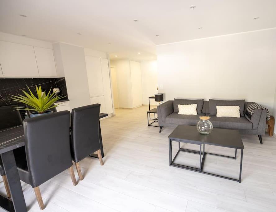 - Palais Des Expositions Apartment *